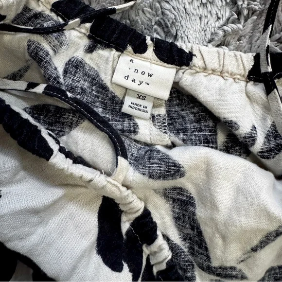 A New Day Black & White Floral Print Midi Dress XS - Picture 3 of 6